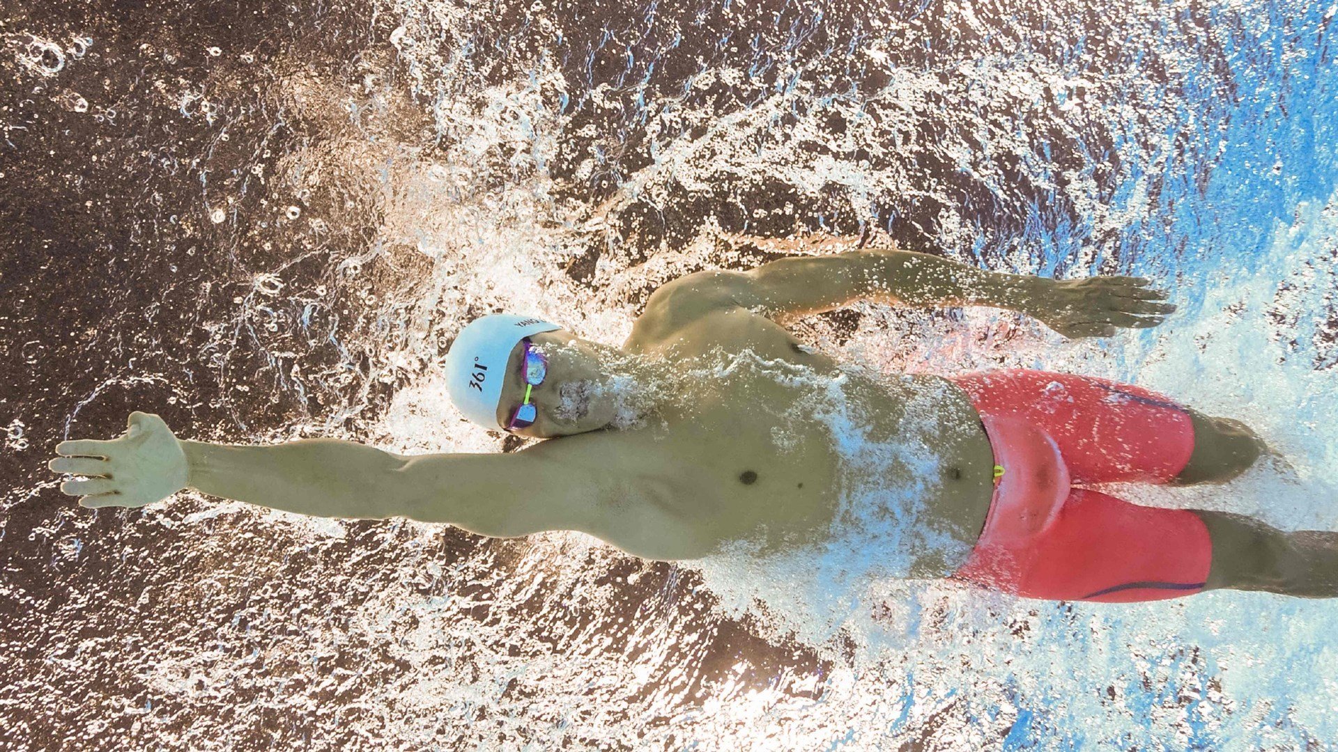 冲刺阶段划频节奏显著加快,冲刺的节奏